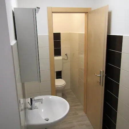 Panzió Pod Orehi Postojna
