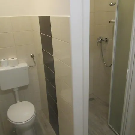 Panzió Pod Orehi Postojna