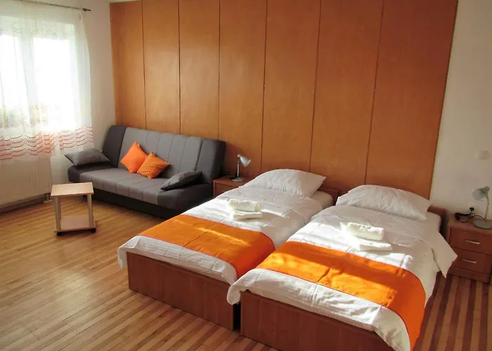 Pod Orehi فندق مبيت وإفطار