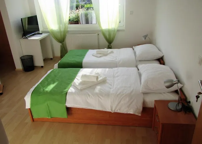 فندق مبيت وإفطار Pod Orehi