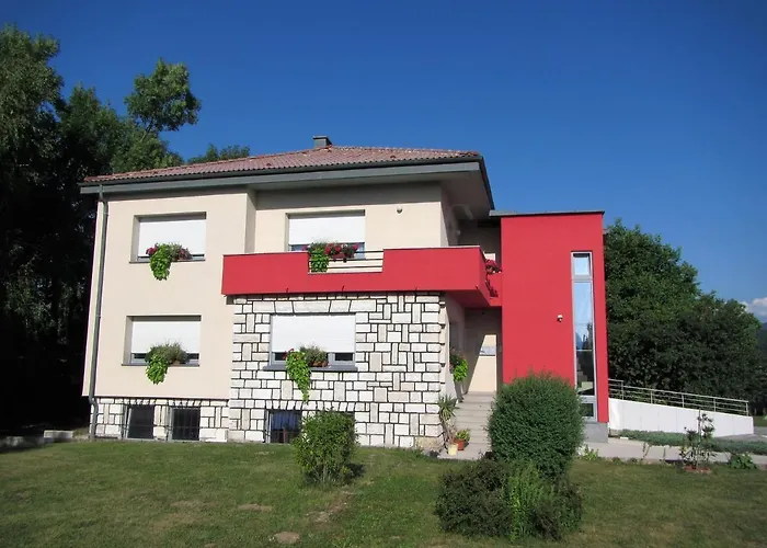 Pod Orehi بوستوينا