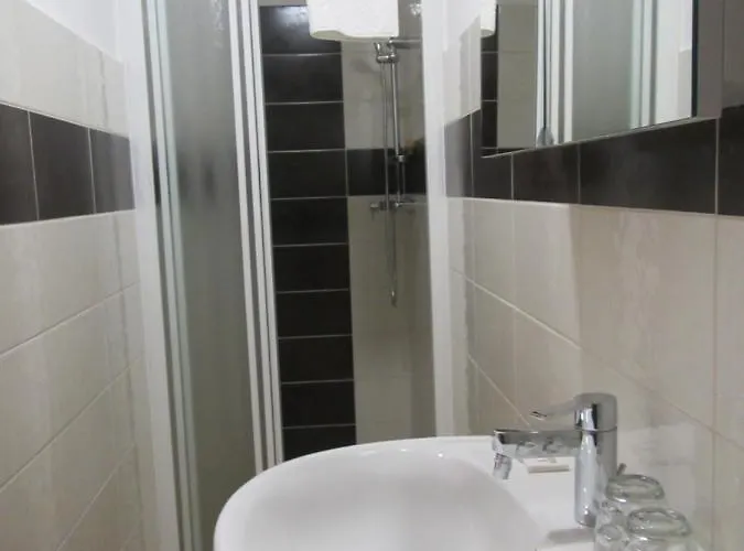 Pod Orehi 2* بوستوينا